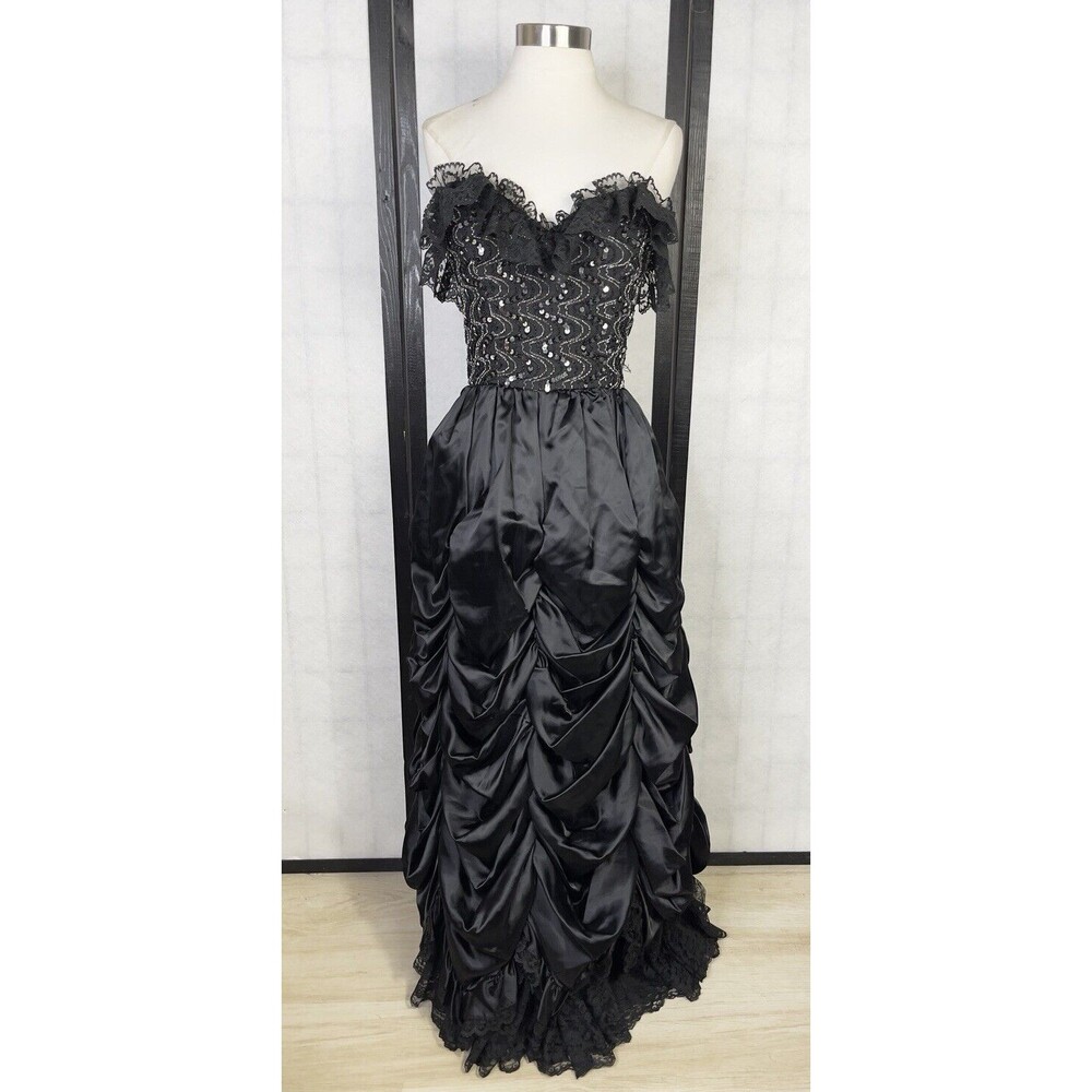 Loralie Vintage Black Formal Party Prom Dress. Size:  6